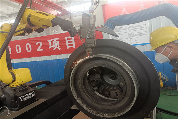 機(jī)械工業(yè)擋輪表面激光熔覆加工修復(fù)